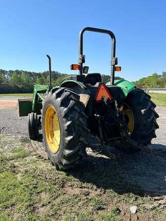 Image of John Deere 5310 equipment image 3