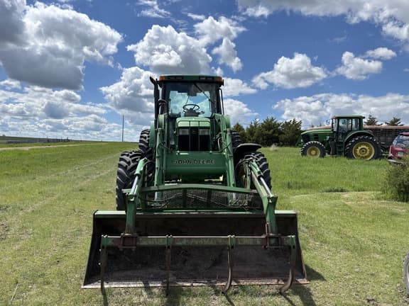 Image of John Deere 7610 equipment image 3