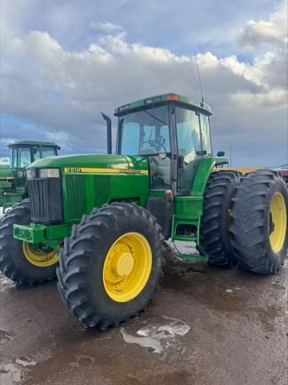 Image of John Deere 7810 Primary image