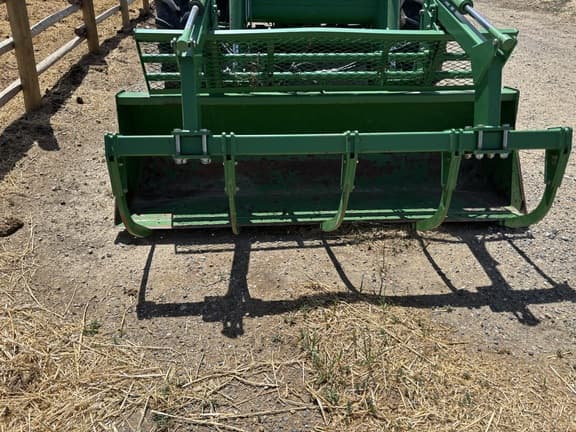 Image of John Deere 7810 equipment image 4
