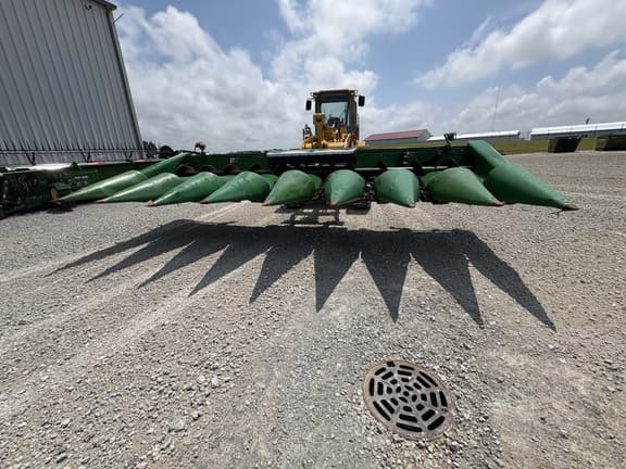 Image of John Deere 893 equipment image 2