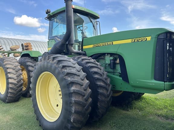 Image of John Deere 9200 equipment image 1