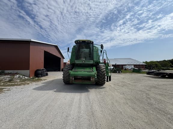 Image of John Deere 9510 equipment image 1