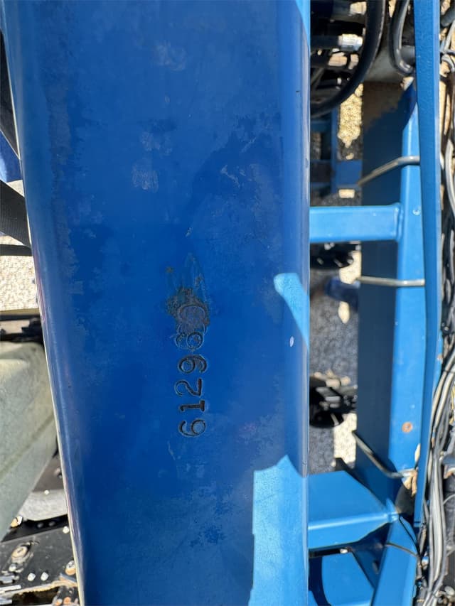 Image of Kinze 2600 equipment image 3