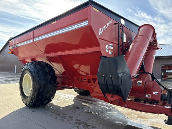 1999 Brent 1084 Equipment Image0