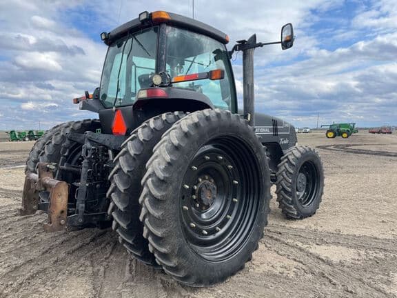 Image of Case IH MX240 equipment image 4