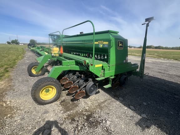 Image of John Deere 1560 equipment image 3