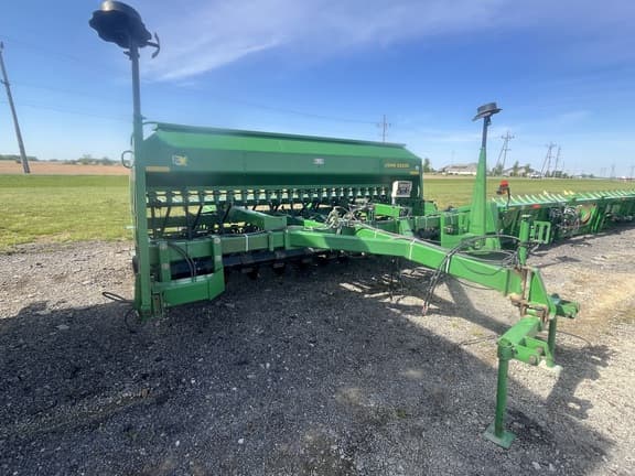 Image of John Deere 1560 equipment image 1