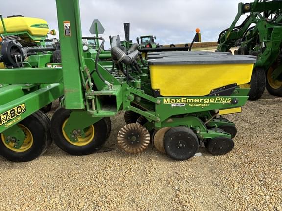 Image of John Deere 1780 equipment image 3