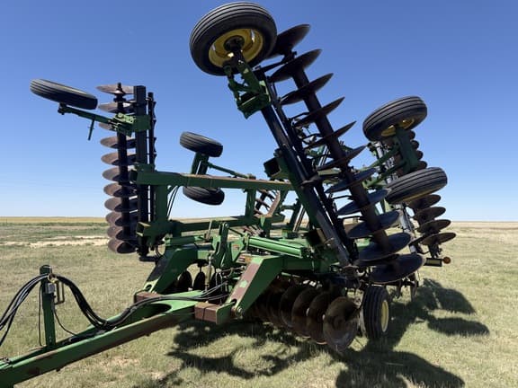 Image of John Deere 637 Primary image