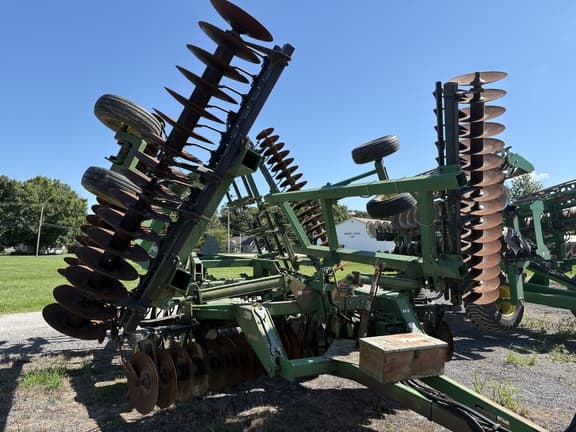 Image of John Deere 637 equipment image 2