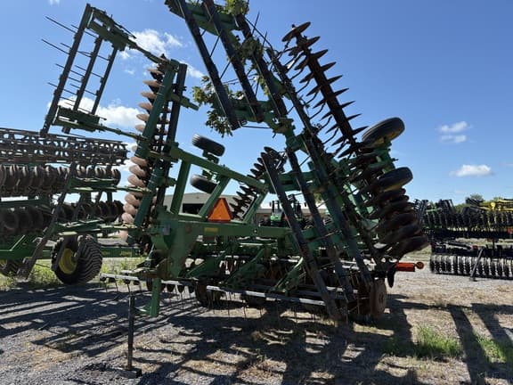 Image of John Deere 637 equipment image 3