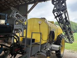 Image of John Deere 7210 equipment image 2