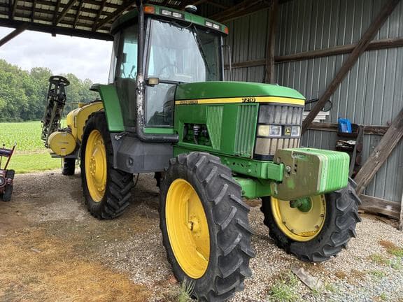 Image of John Deere 7210 equipment image 4