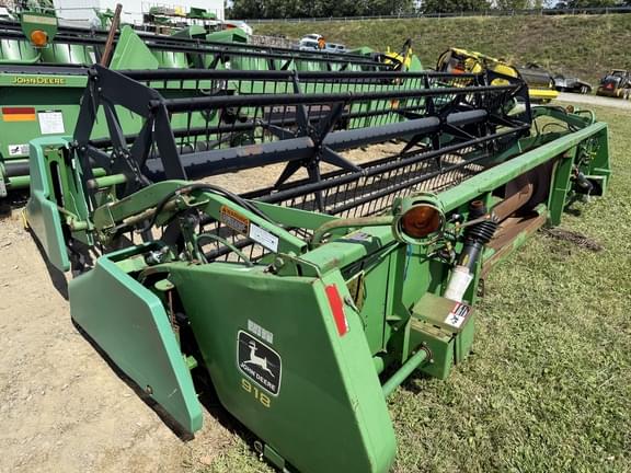 Image of John Deere 918 equipment image 1