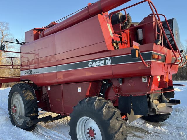 Image of Case IH 2388 equipment image 2