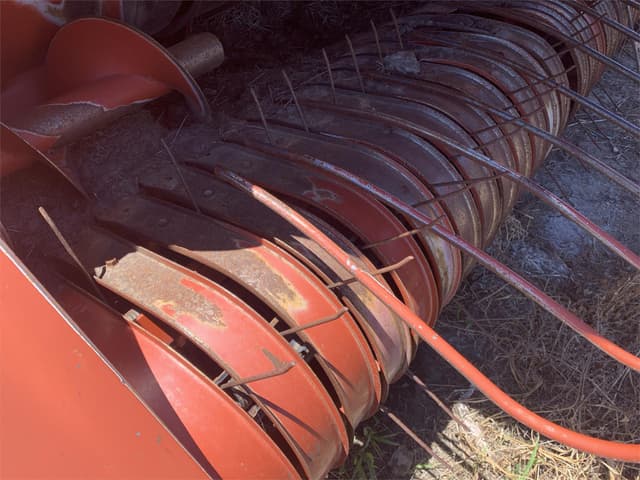 Image of Hesston 4910 equipment image 1