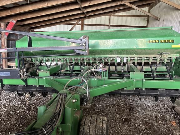 Image of John Deere 1560 Primary image
