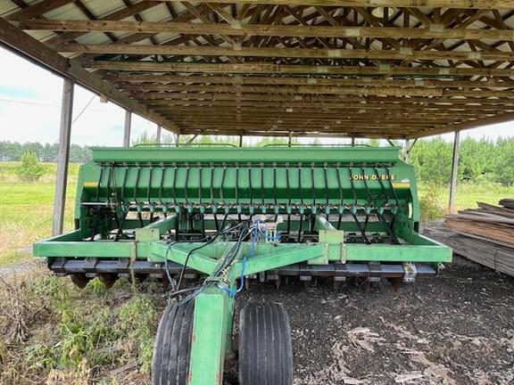Image of John Deere 1560 equipment image 2