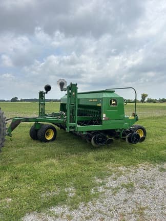 Image of John Deere 1560 Primary image