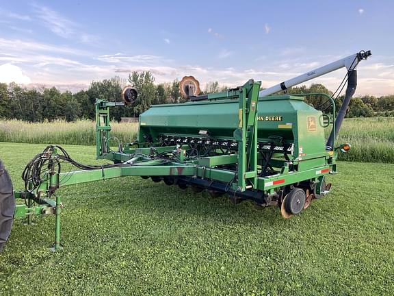 Image of John Deere 1560 Primary image