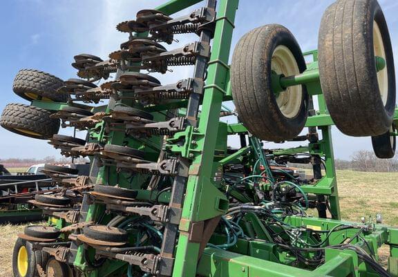 Image of John Deere 1860 Primary image