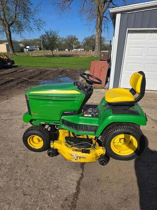 Image of John Deere 345 equipment image 3