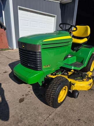 Image of John Deere 345 equipment image 2