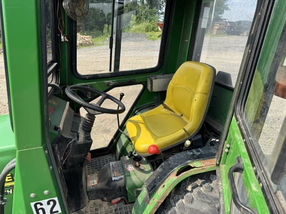 Image of John Deere 4100 equipment image 4