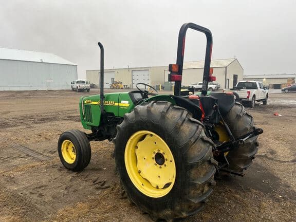 Image of John Deere 5105 equipment image 3