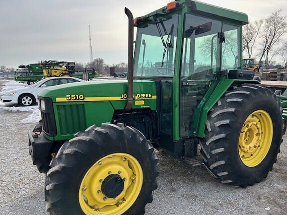 2000 John Deere 5510 Equipment Image0