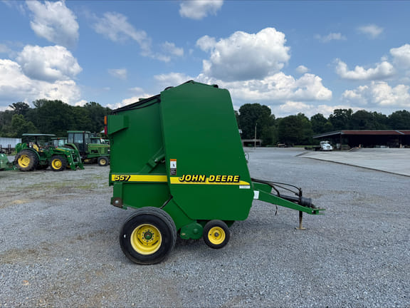 2000 John Deere 557 Equipment Image0