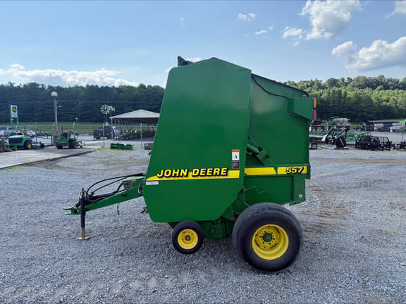 Image of John Deere 557 equipment image 2