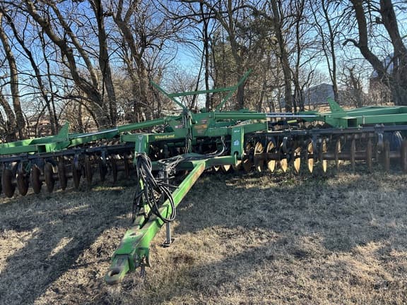 Image of John Deere 637 equipment image 2