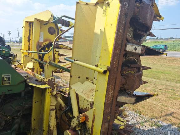 Image of John Deere 688 Primary image