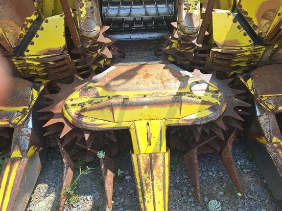 Image of John Deere 688 equipment image 3