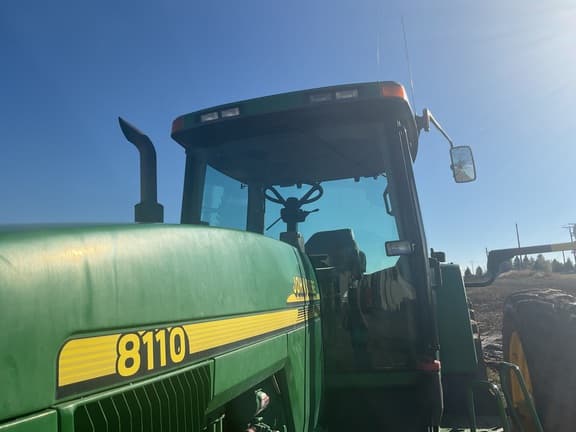 Image of John Deere 8110 equipment image 3