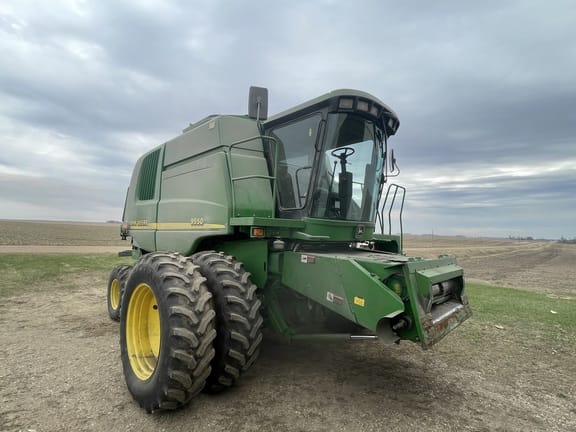 2000 John Deere 9550 Equipment Image0