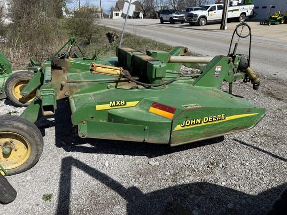 2000 John Deere MX8 Equipment Image0