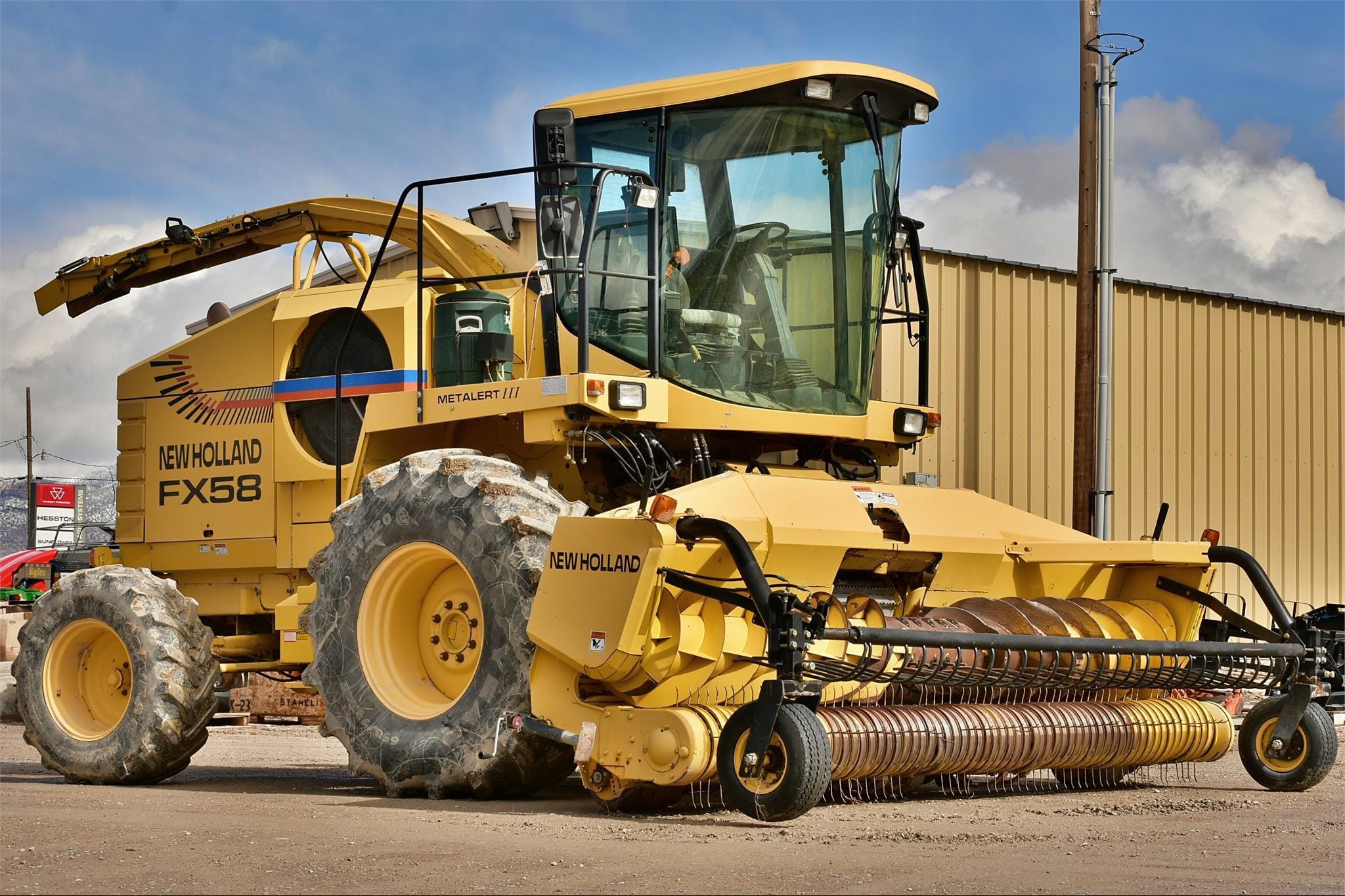 2000 New Holland FX58 Equipment Image0