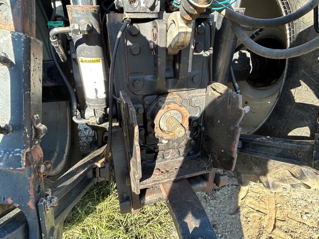 Image of Case IH MX200 equipment image 2