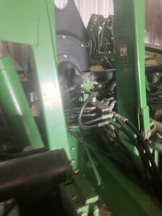 Image of John Deere 1760 equipment image 2