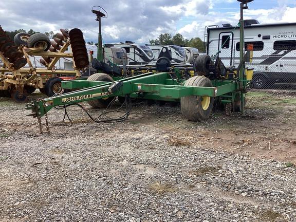 Image of John Deere 1780 equipment image 3