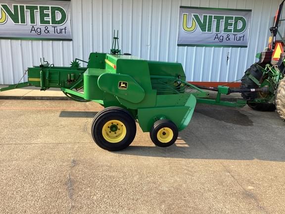 Image of John Deere 348 equipment image 4