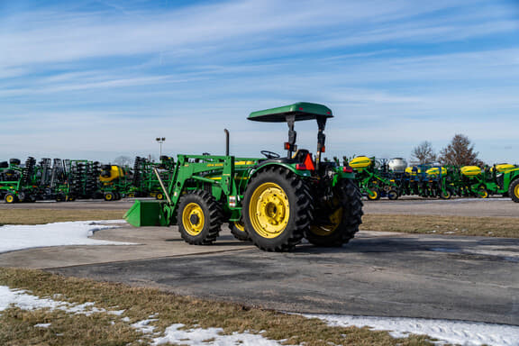 Image of John Deere 5420 equipment image 2