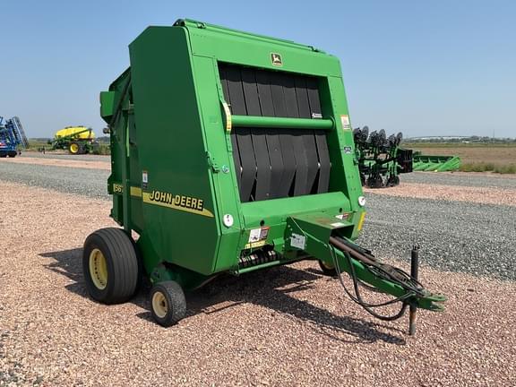 Image of John Deere 567 equipment image 1