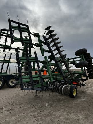 Image of John Deere 637 equipment image 2