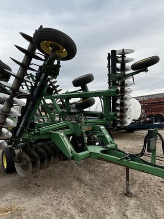 Image of John Deere 637 Primary image