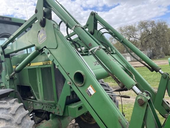 Image of John Deere 7810 equipment image 3