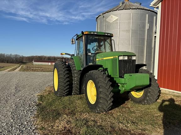 Image of John Deere 7810 Primary image